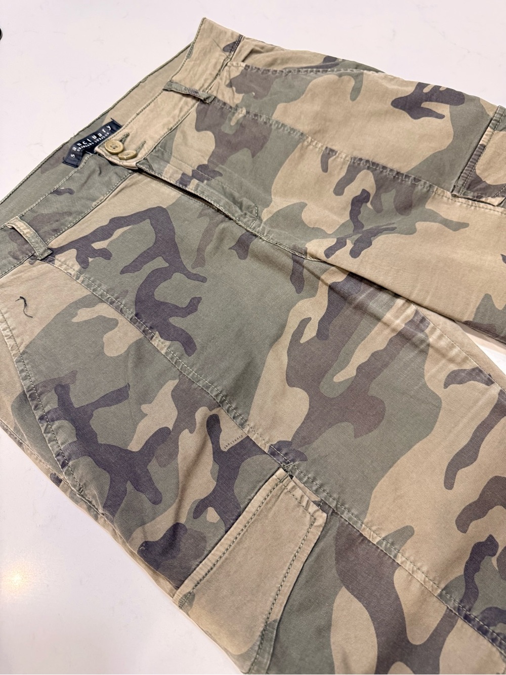 EUC – Sanctuary Rebel Standard Rise Pant Hiker – Camo - Picture 5 of 10